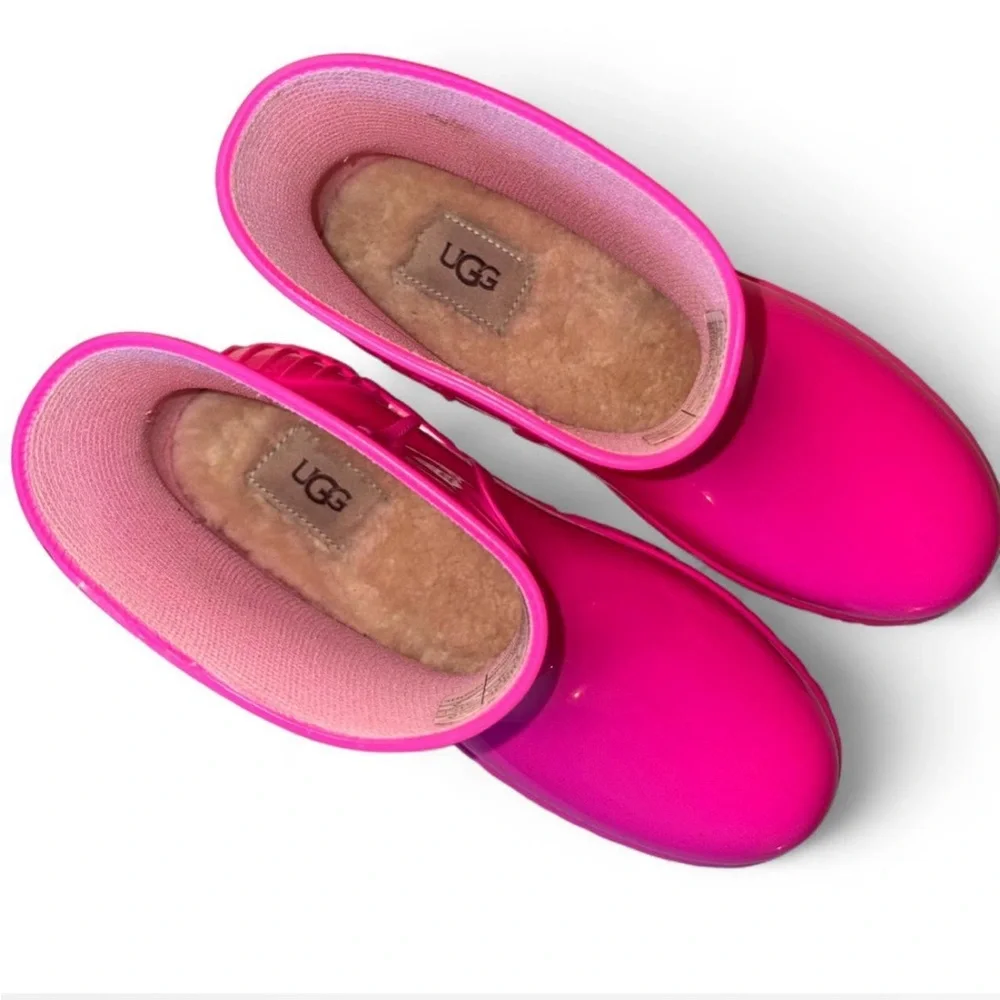 UGG Bright pink shearling ankle rain boots - Picture 5 of 7